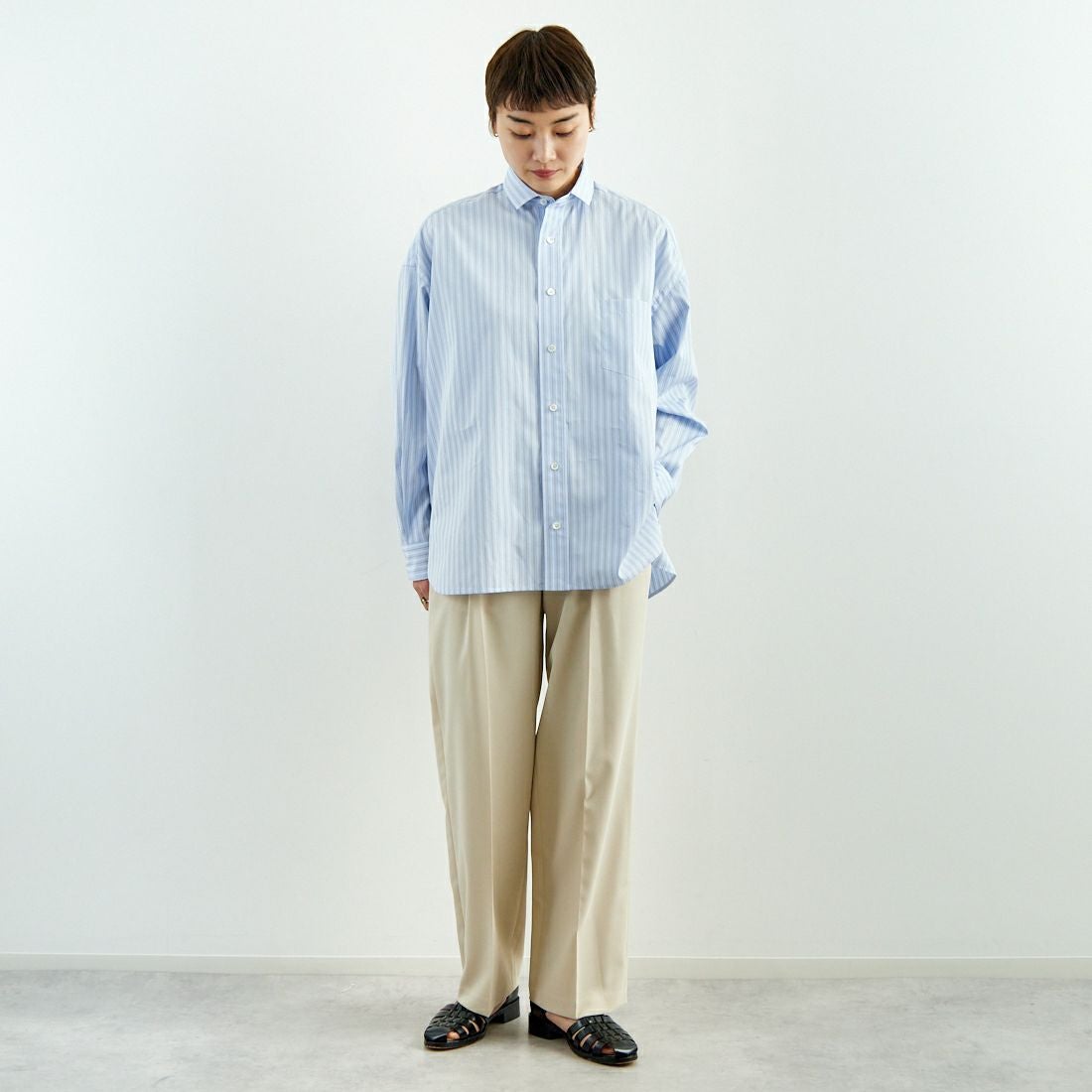 TICCA [ティッカ] スクエアビッグシャツ [TBES-011] BLU STRIPE &&モデル身長：160cm 着用サイズ：2&&