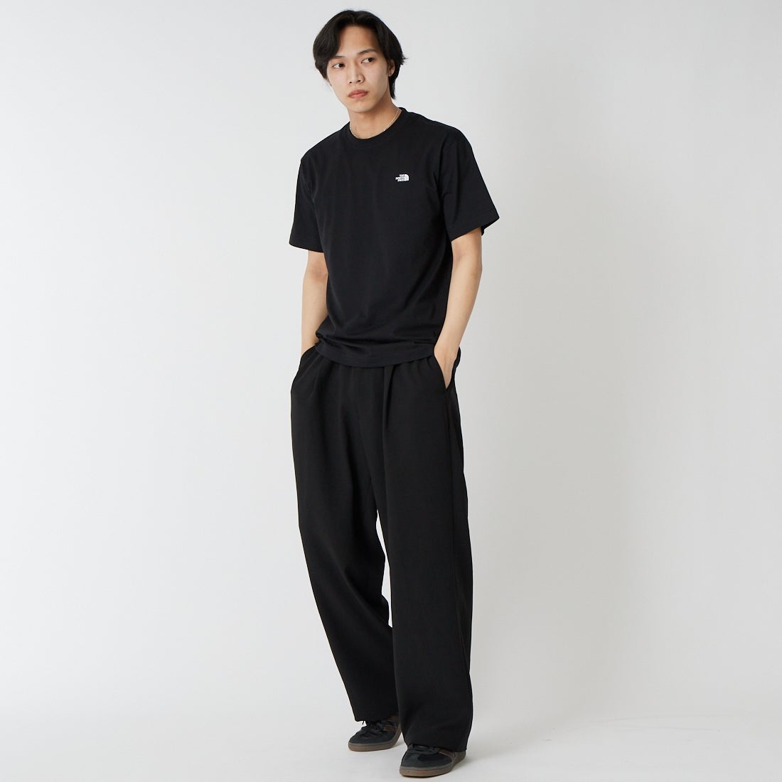 THE NORTH FACE [ザ ノースフェイス] ショートスリーブフラッシュドライヌプシコットンティー [NT32536] K &&モデル身長：179cm 着用サイズ：M&&