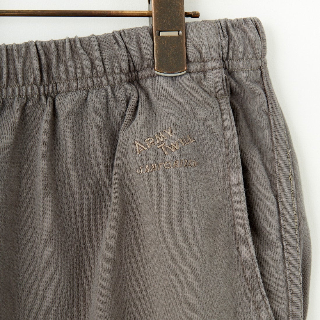 ARMY TWILL SANFORIZED [アーミーツイル サンフォライズド] ヘビージャージーパンツ [AM-2515005] KHAKI