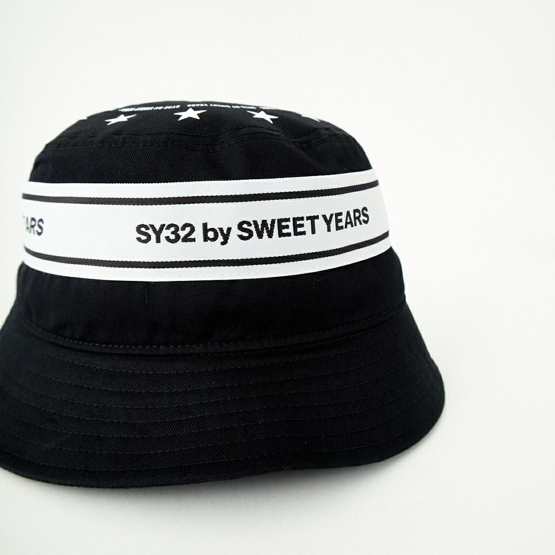 SY32 [エスワイサーティトゥ] テープデザイン バケットハット [15059] BLACK