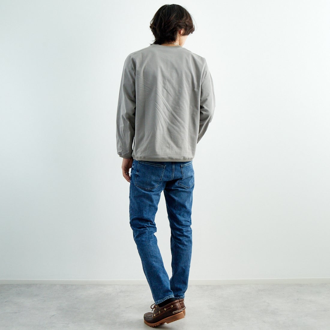 RED CARD TOKYO [レッドカード トーキョー] Rhythm+ スリムテーパードデニム [12M86801CMD] CLEAN MID &&モデル身長：179cm 着用サイズ：31&&