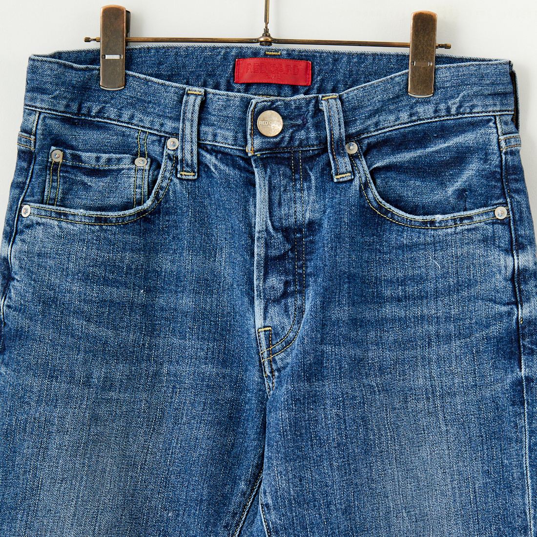 RED CARD TOKYO [レッドカード トーキョー] Rhythm+ スリムテーパードデニム [12M86801CMD] CLEAN MID