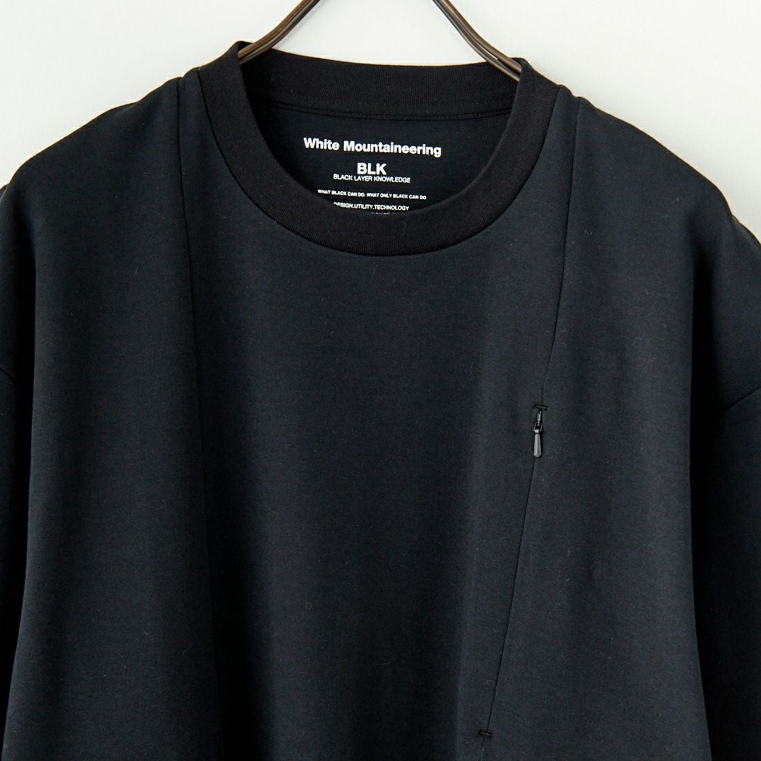 White Mountaineering [ホワイトマウンテニアリング] サイドポケットTシャツ [BK2571506] BLACK