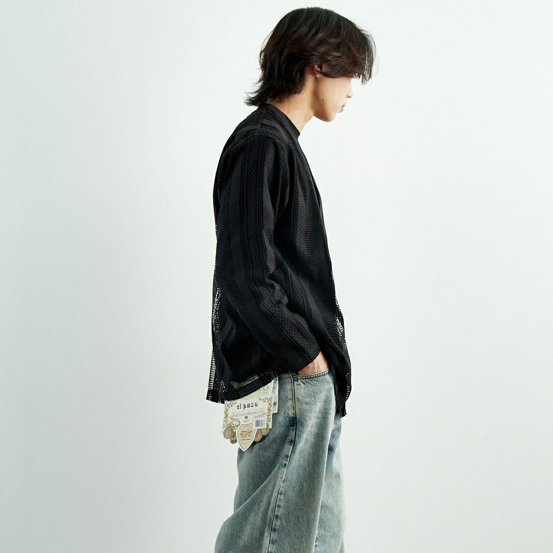 South2West8 [サウスツーウエストエイト] Vネックメッシュカーディガン [QV601] B BLACK &&モデル身長：179cm 着用サイズ：M&&