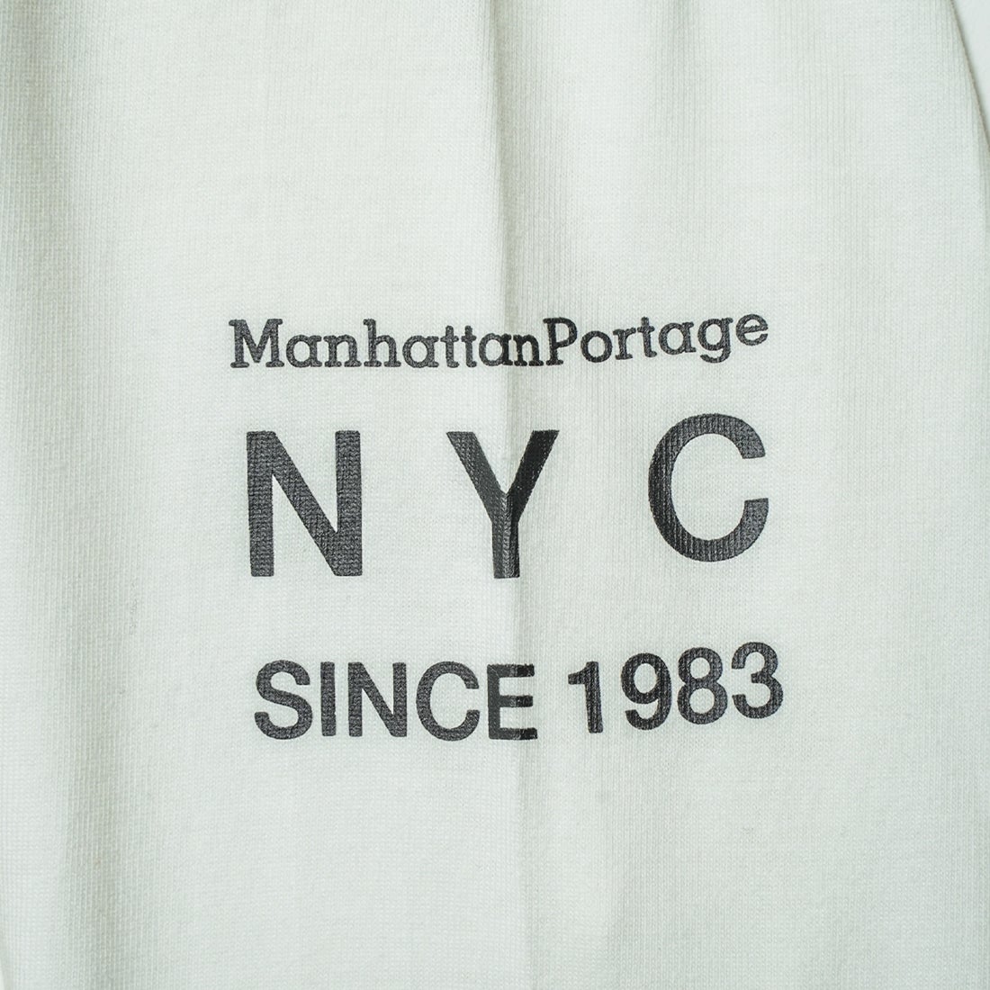 MANHATTAN PORTAGE [マンハッタンポーテージ] ワンポイントスカイラインロゴ 袖プリントロングTシャツ [MP-M580] WHITE
