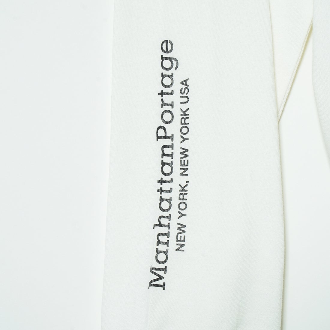 MANHATTAN PORTAGE [マンハッタンポーテージ] ワンポイントスカイラインロゴ 袖プリントロングTシャツ [MP-M580] WHITE