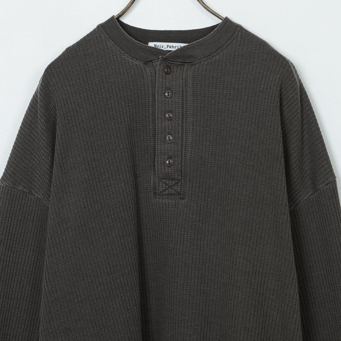 Noir Fabrik [ヌワールファブリック] ヘンリーネックサーマルプルオーバー [2521-228INL] BROWN