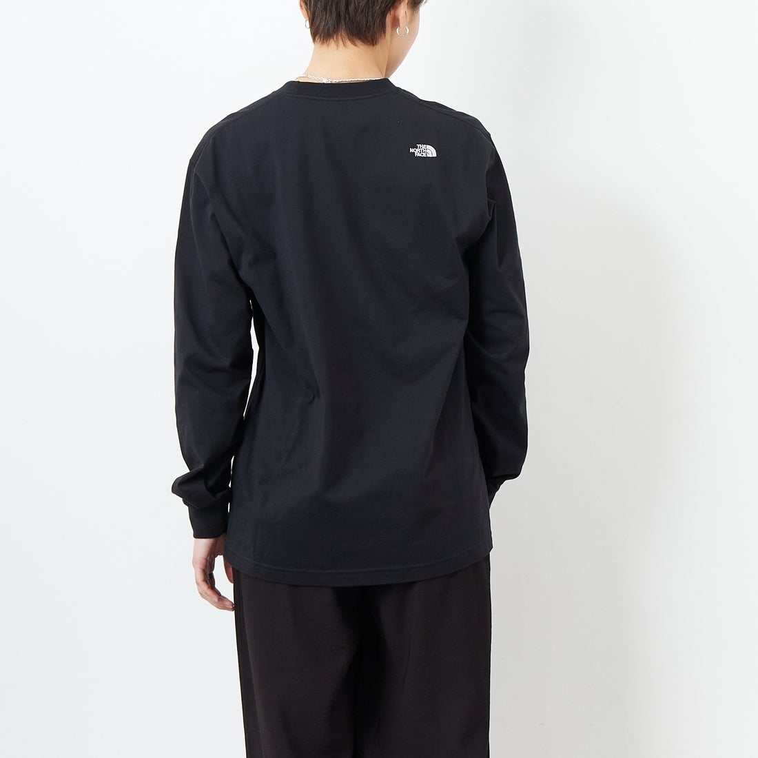 THE NORTH FACE [ザ ノースフェイス] ロングスリーブフラッシュドライヌプシコットンティー [NT32535] K &&モデル身長：160cm 着用サイズ：S&&