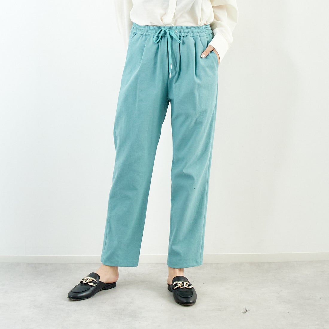 Jeans Factory Clothes [ジーンズファクトリークローズ] シェルタリングドライイージーテーパードパンツ [21254052] 063 ﾌﾞﾙｰｸﾞ &&モデル身長：167cm 着用サイズ：40&&