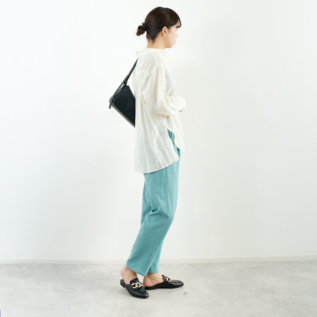 Jeans Factory Clothes [ジーンズファクトリークローズ] シェルタリングドライイージーテーパードパンツ [21254052] 063 ﾌﾞﾙｰｸﾞ &&モデル身長：167cm 着用サイズ：40&&