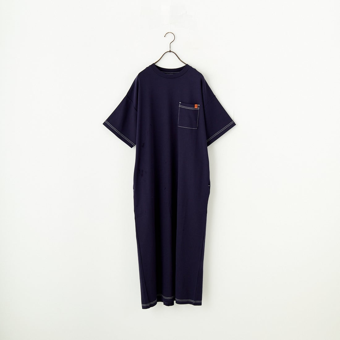 UNIVERSAL OVERALL [ユニバーサルオーバーオール] 別注 配色ステッチ マキシ丈ワンピース [U2512807IN-JF] NAVY