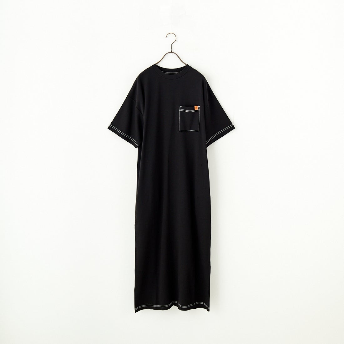 UNIVERSAL OVERALL [ユニバーサルオーバーオール] 別注 配色ステッチ マキシ丈ワンピース [U2512807IN-JF] BLACK