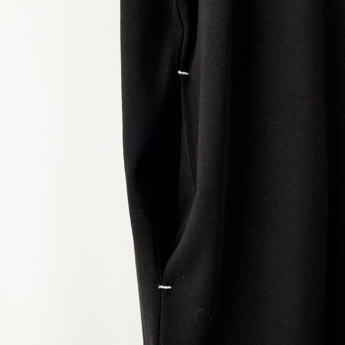 UNIVERSAL OVERALL [ユニバーサルオーバーオール] 別注 配色ステッチ マキシ丈ワンピース [U2512807IN-JF] BLACK