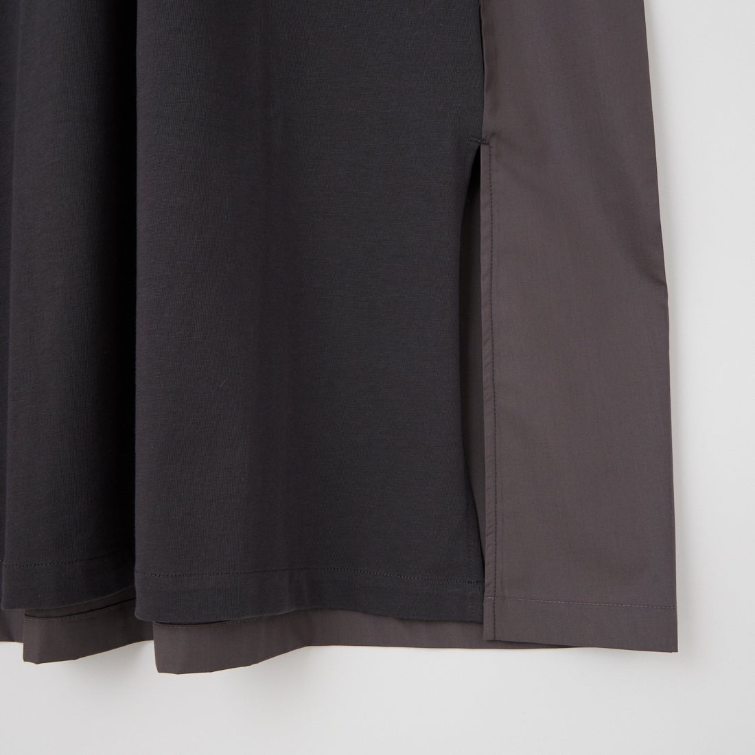 UNIVERSAL OVERALL [ユニバーサルオーバーオール] 別注 異素材切り替え マキシ丈ワンピース [U2512812IN-JF] CHARCOAL