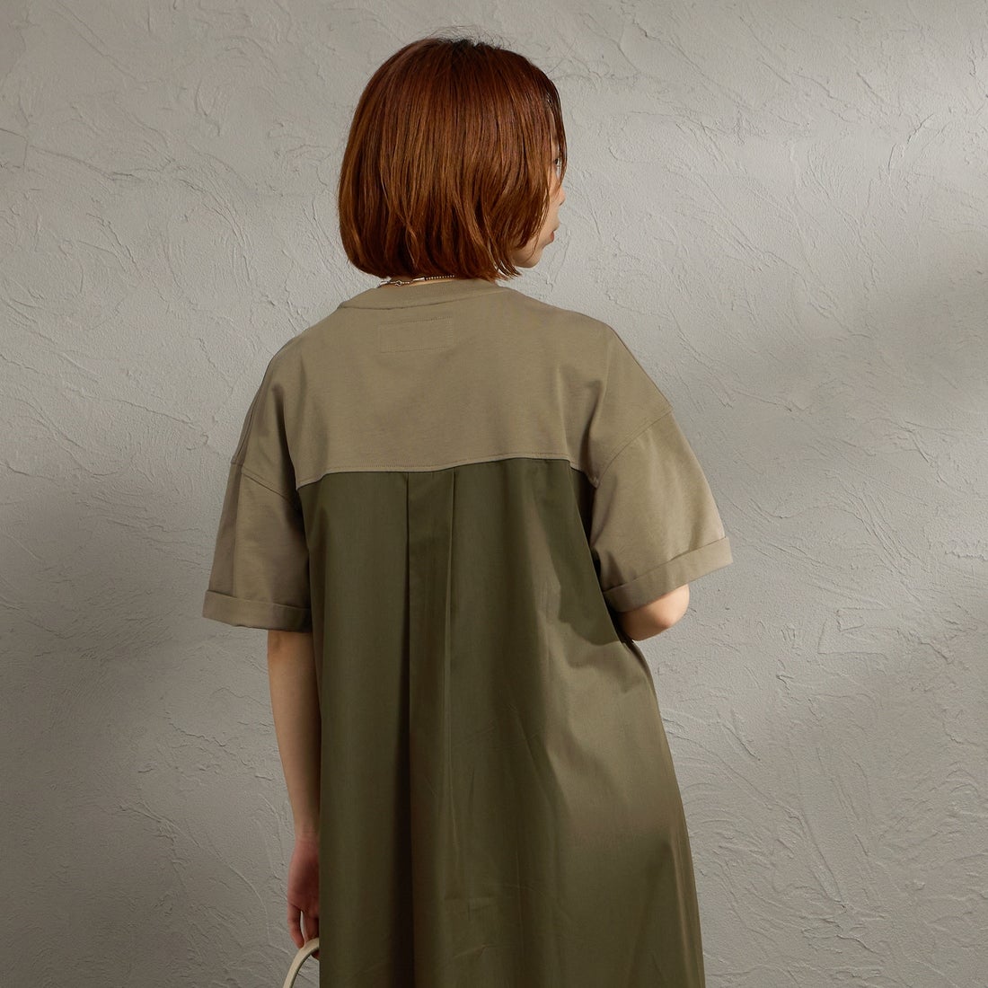 UNIVERSAL OVERALL [ユニバーサルオーバーオール] 別注 異素材切り替え マキシ丈ワンピース [U2512812IN-JF] GREIGE &&モデル身長：158cm 着用サイズ：F&&