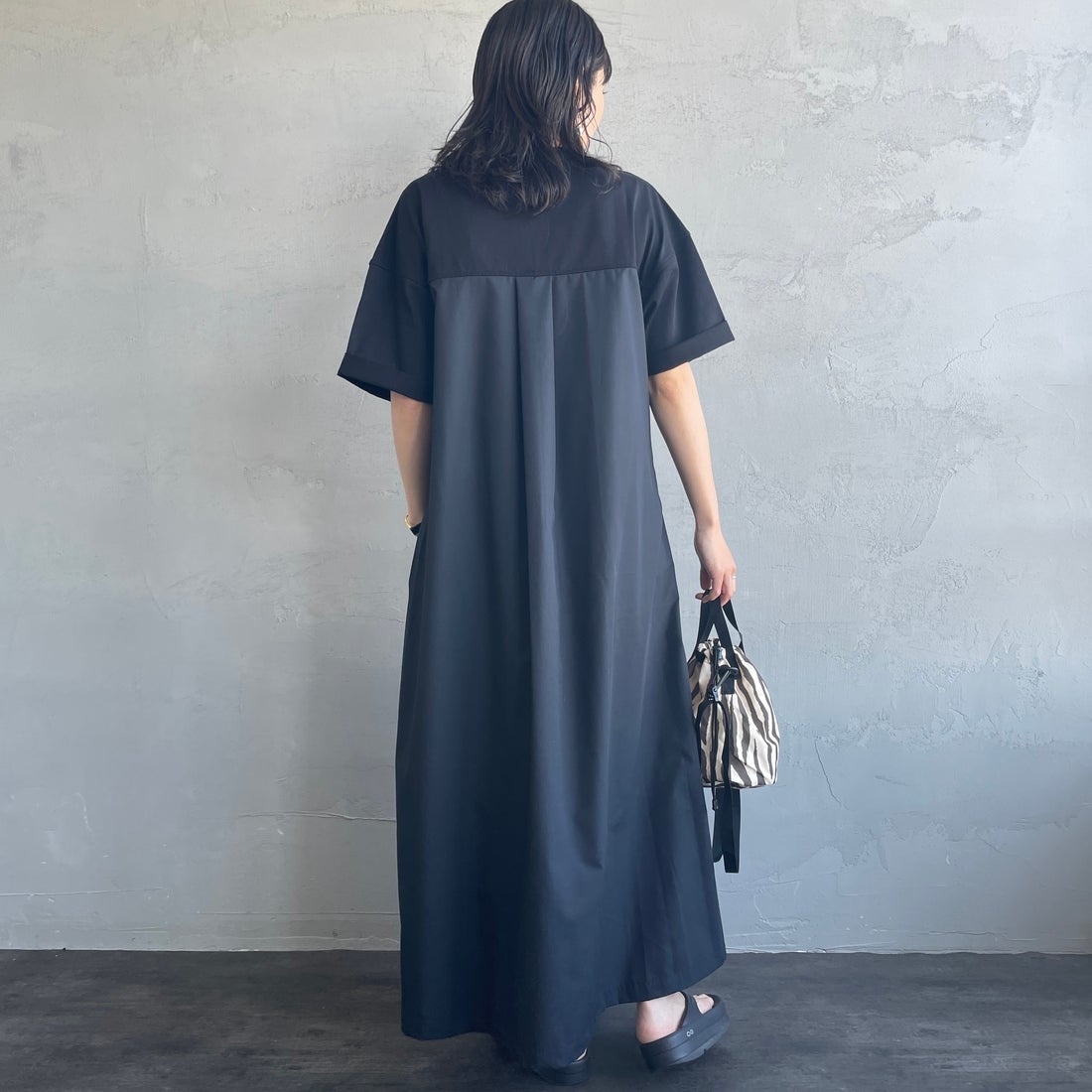 UNIVERSAL OVERALL [ユニバーサルオーバーオール] 別注 異素材切り替え マキシ丈ワンピース [U2512812IN-JF] BLACK &&モデル身長：160cm 着用サイズ：F&&