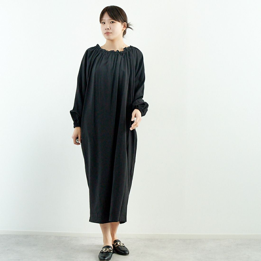 BLACK&&モデル身長：167cm 着用サイズ：F&&