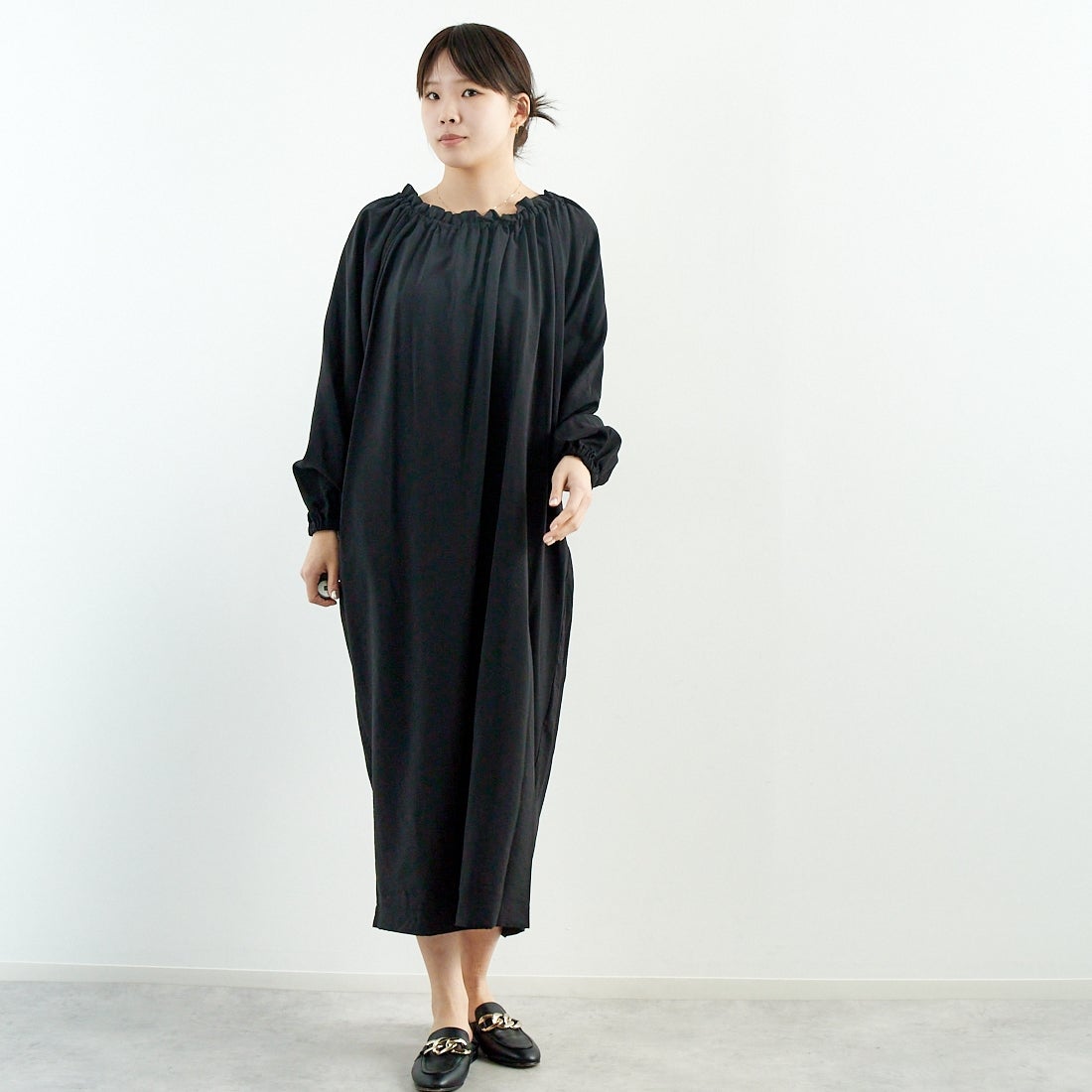 BLACK&&モデル身長：167cm 着用サイズ：F&&