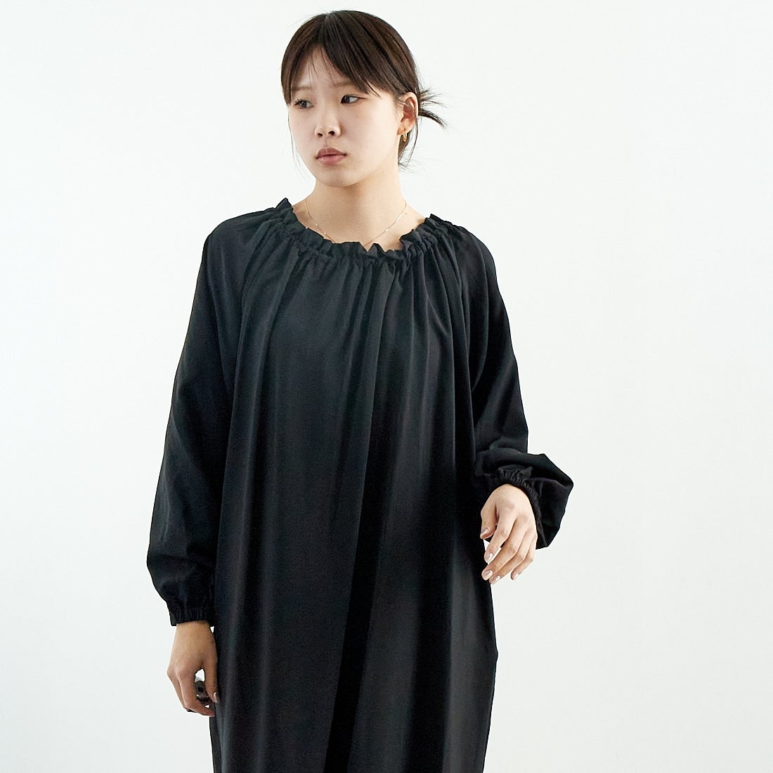 MICA&DEAL [マイカアンドディール] 2WAY ワンピース [0125104037] BLACK &&モデル身長：167cm 着用サイズ：F&&