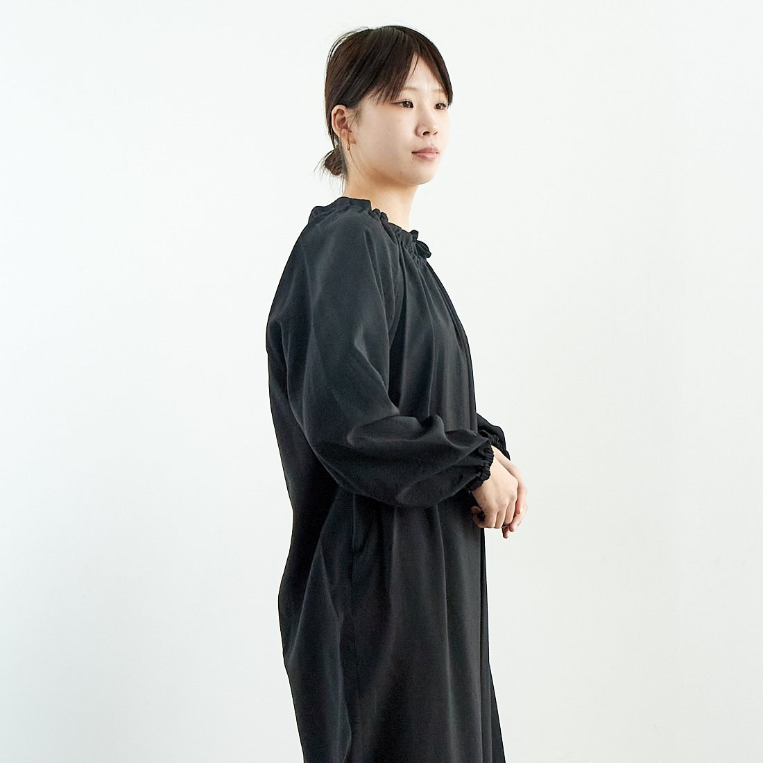 MICA&DEAL [マイカアンドディール] 2WAY ワンピース [0125104037] BLACK &&モデル身長：167cm 着用サイズ：F&&