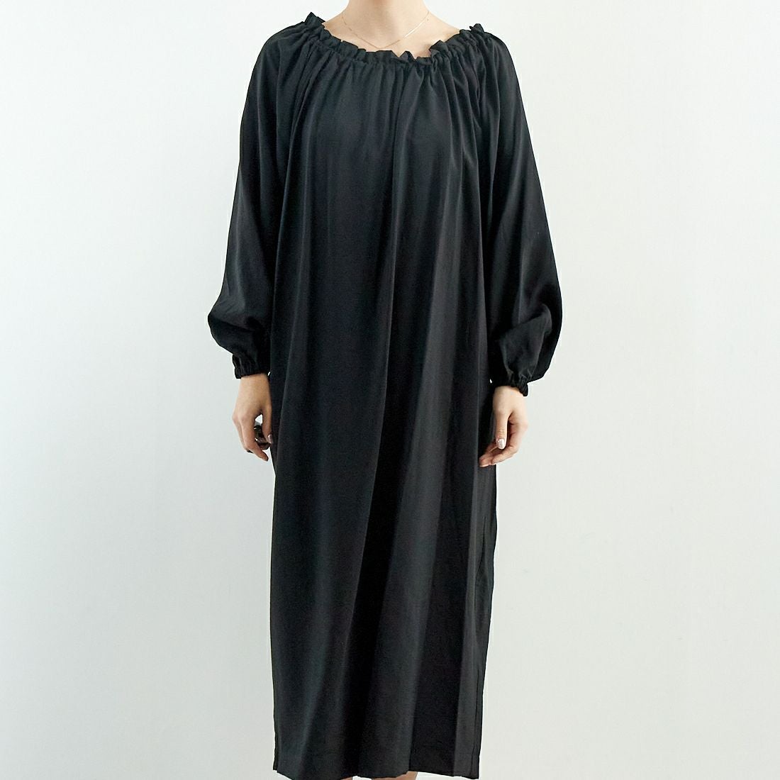 MICA&DEAL [マイカアンドディール] 2WAY ワンピース [0125104037] BLACK &&モデル身長：167cm 着用サイズ：F&&