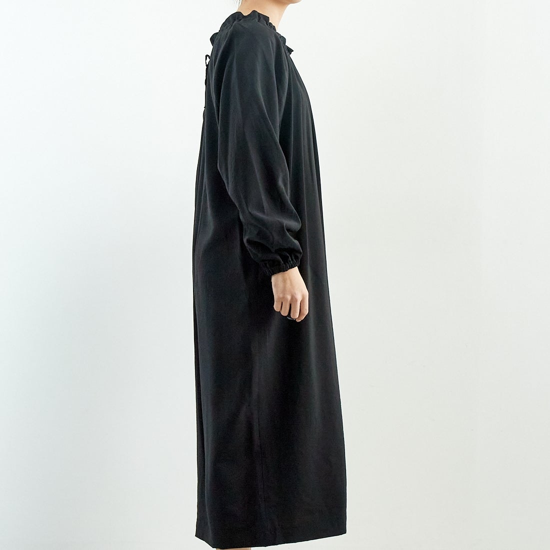 MICA&DEAL [マイカアンドディール] 2WAY ワンピース [0125104037] BLACK &&モデル身長：167cm 着用サイズ：F&&