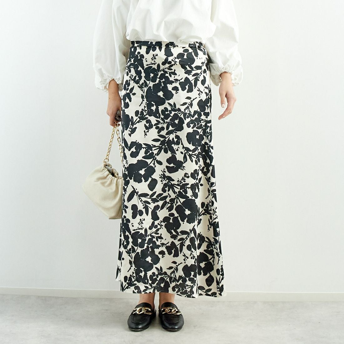 BLACK&&モデル身長：167cm 着用サイズ：F&&