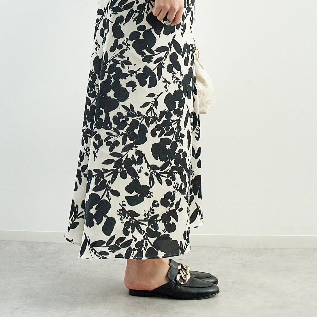 MICA&DEAL [マイカアンドディール] フラワープリントスカート [0125102033] BLACK