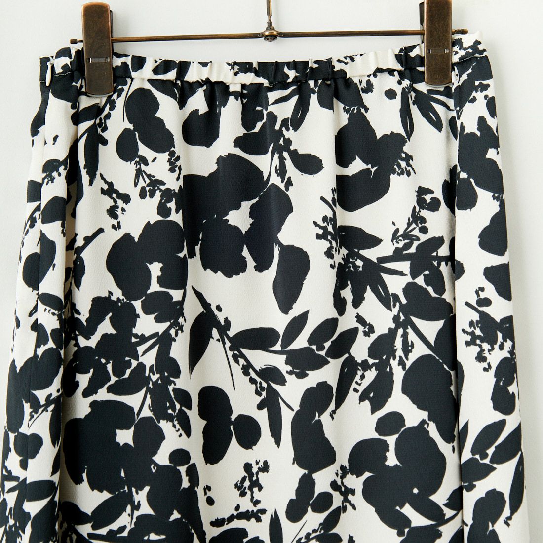 MICA&DEAL [マイカアンドディール] フラワープリントスカート [0125102033] BLACK
