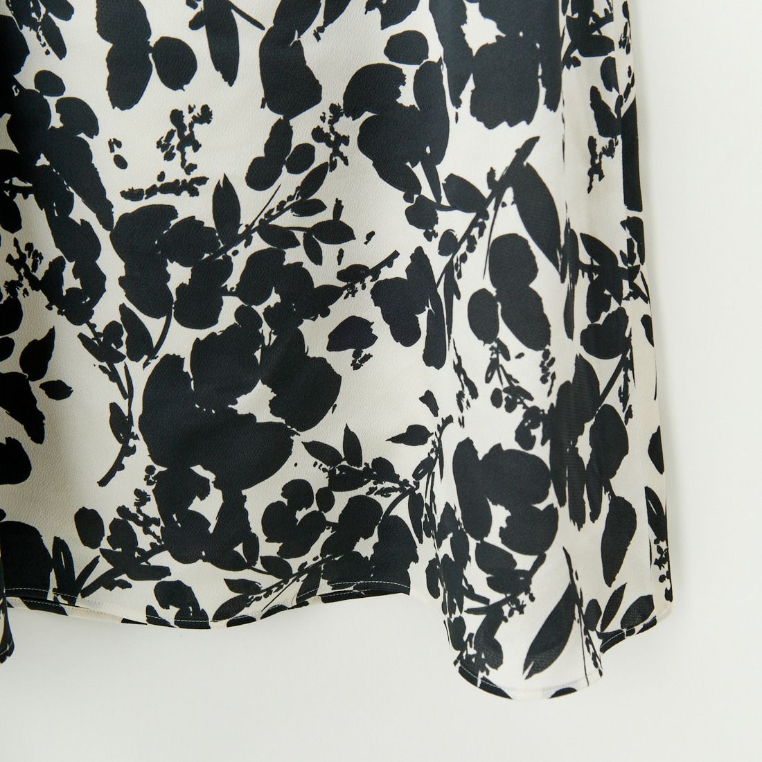 MICA&DEAL [マイカアンドディール] フラワープリントスカート [0125102033] BLACK