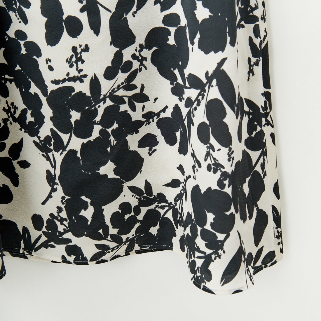 MICA&DEAL [マイカアンドディール] フラワープリントスカート [0125102033] BLACK