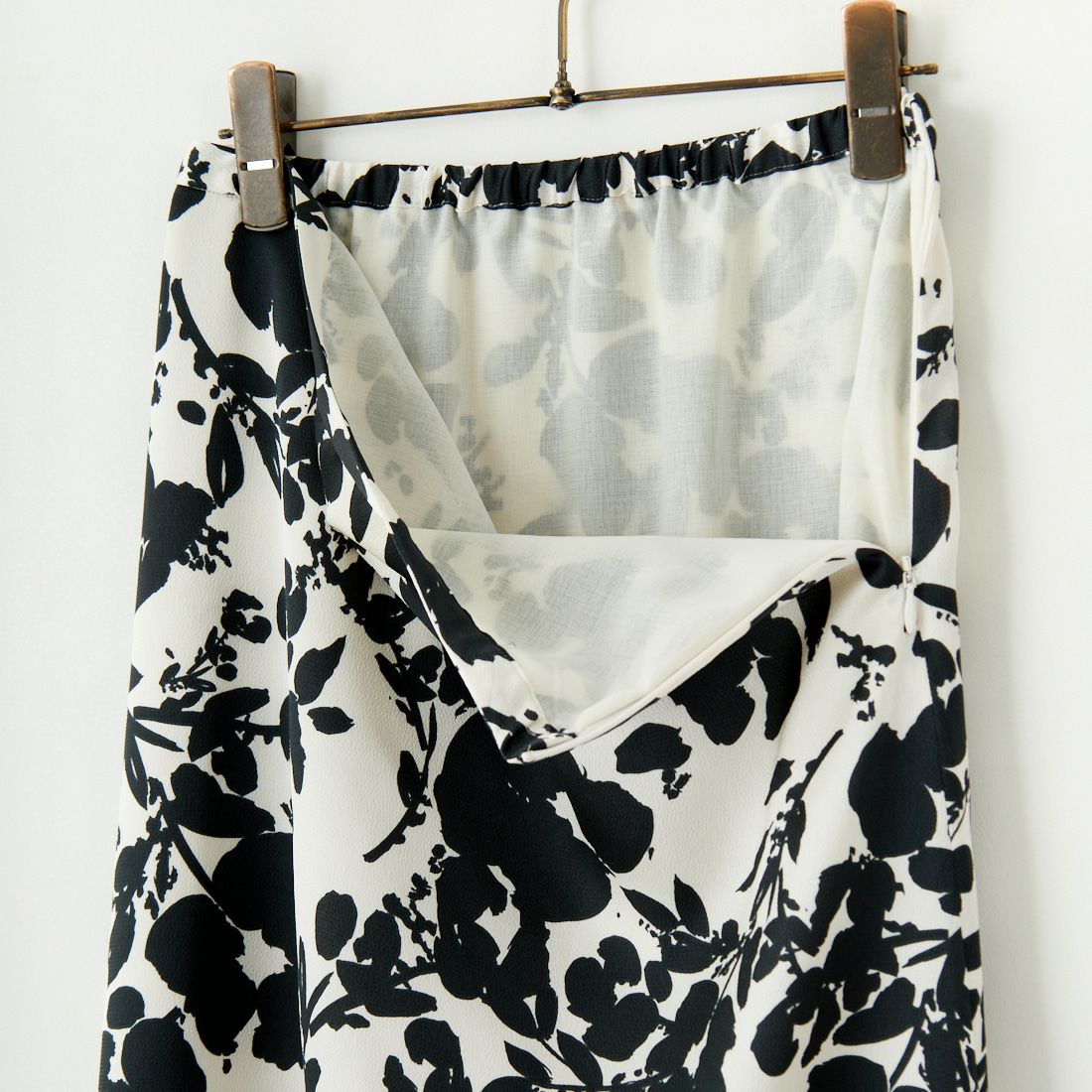 MICA&DEAL [マイカアンドディール] フラワープリントスカート [0125102033] BLACK