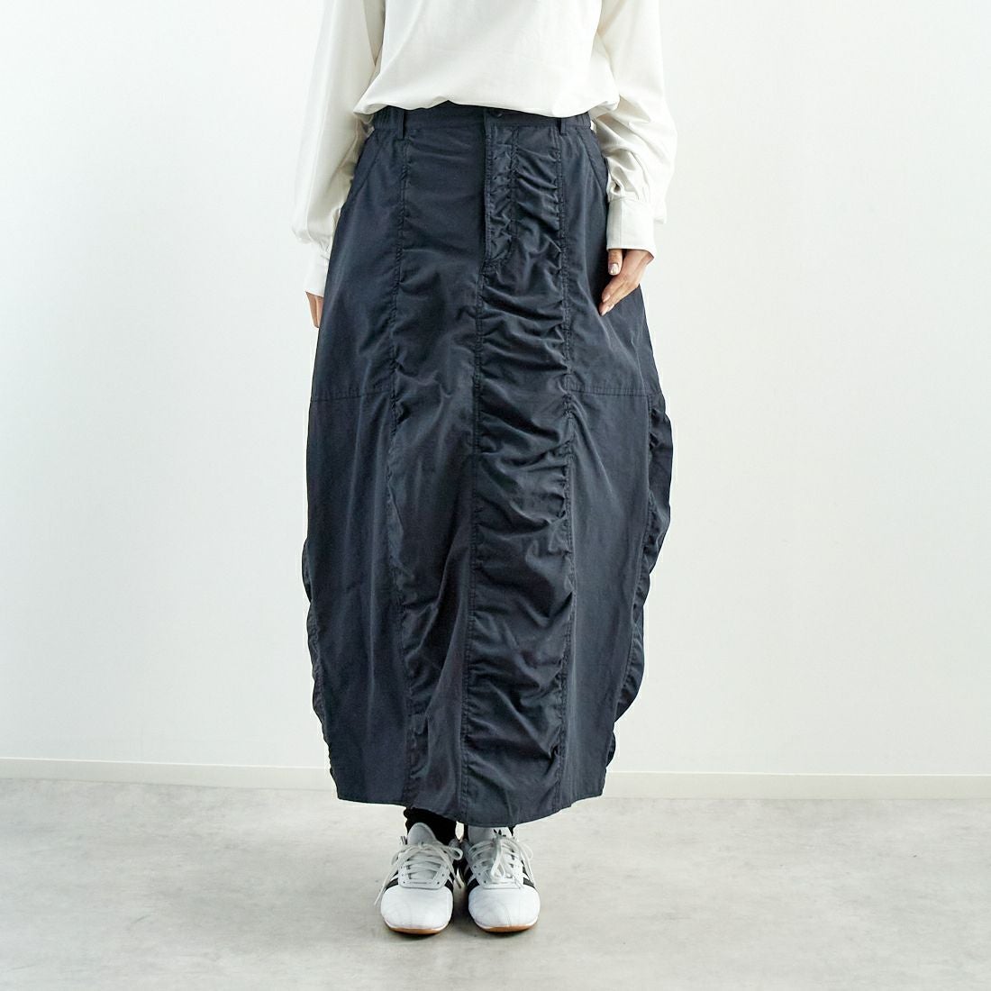 82 CHARCOA&&モデル身長：167cm 着用サイズ：36&&