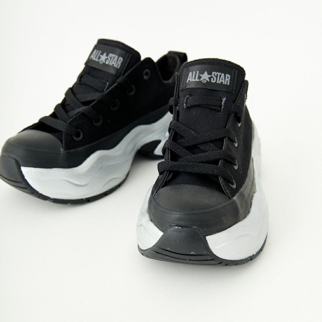 CONVERSE [コンバース] オールスター サージトレーナー MT OX [AS-SURGETRAINER-MTOX] ﾌﾞﾗｯｸ/ﾒﾀﾘｯ