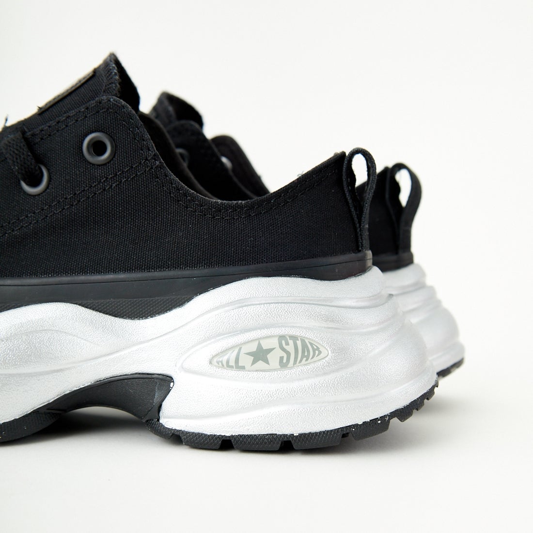 CONVERSE [コンバース] オールスター サージトレーナー MT OX [AS-SURGETRAINER-MTOX] ﾌﾞﾗｯｸ/ﾒﾀﾘｯ