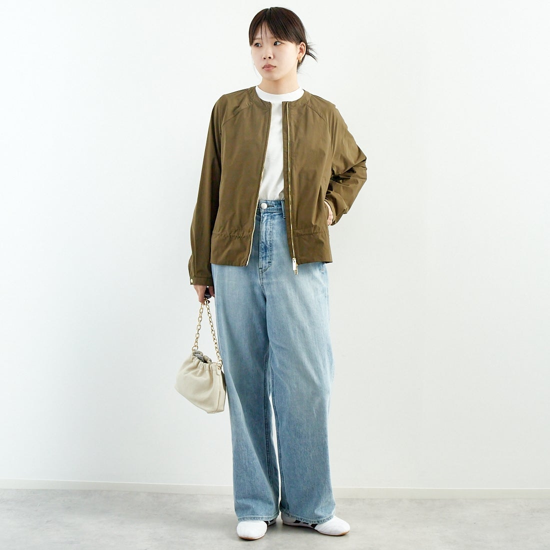 WOOLRICH [ウールリッチ] シティ ボンバージャケット [WWOU1182] GS GREENST &&モデル身長：167cm 着用サイズ：S&&