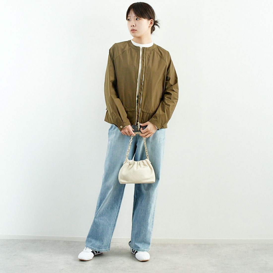 WOOLRICH [ウールリッチ] シティ ボンバージャケット [WWOU1182] GS GREENST &&モデル身長：167cm 着用サイズ：S&&
