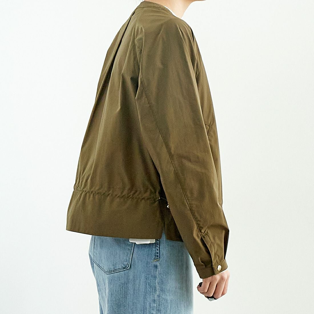 WOOLRICH [ウールリッチ] シティ ボンバージャケット [WWOU1182] GS GREENST &&モデル身長：167cm 着用サイズ：S&&