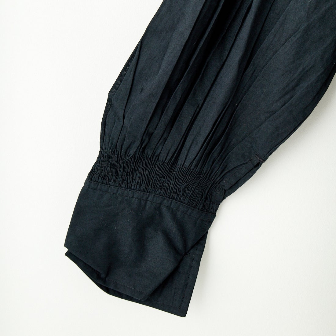 crinkle crinkle crinkle [クリンクル クリンクル クリンクル] フリルカラーレイヤードシャツ [CC-3508] BLACK