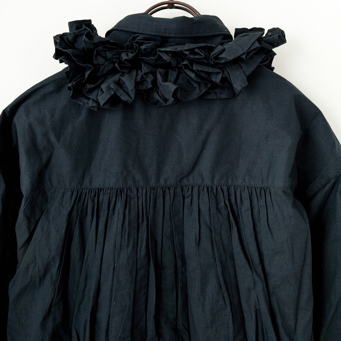 crinkle crinkle crinkle [クリンクル クリンクル クリンクル] フリルカラーレイヤードシャツ [CC-3508] BLACK