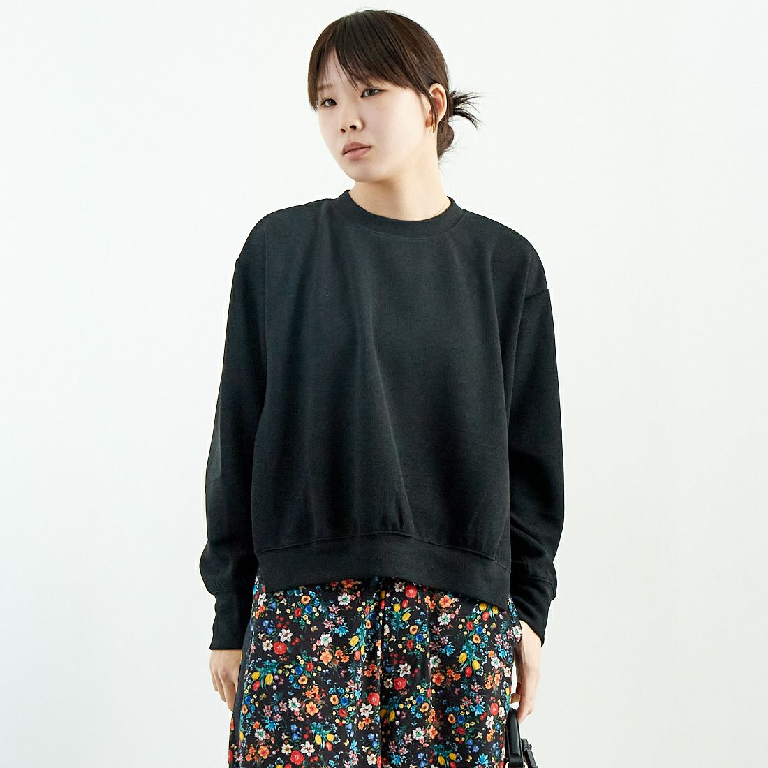 Munich [ミューニック] ダブルフェイスジャージプルオーバー [MN251U05] 009 BLK &&モデル身長：167cm 着用サイズ：ONE SIZE&&