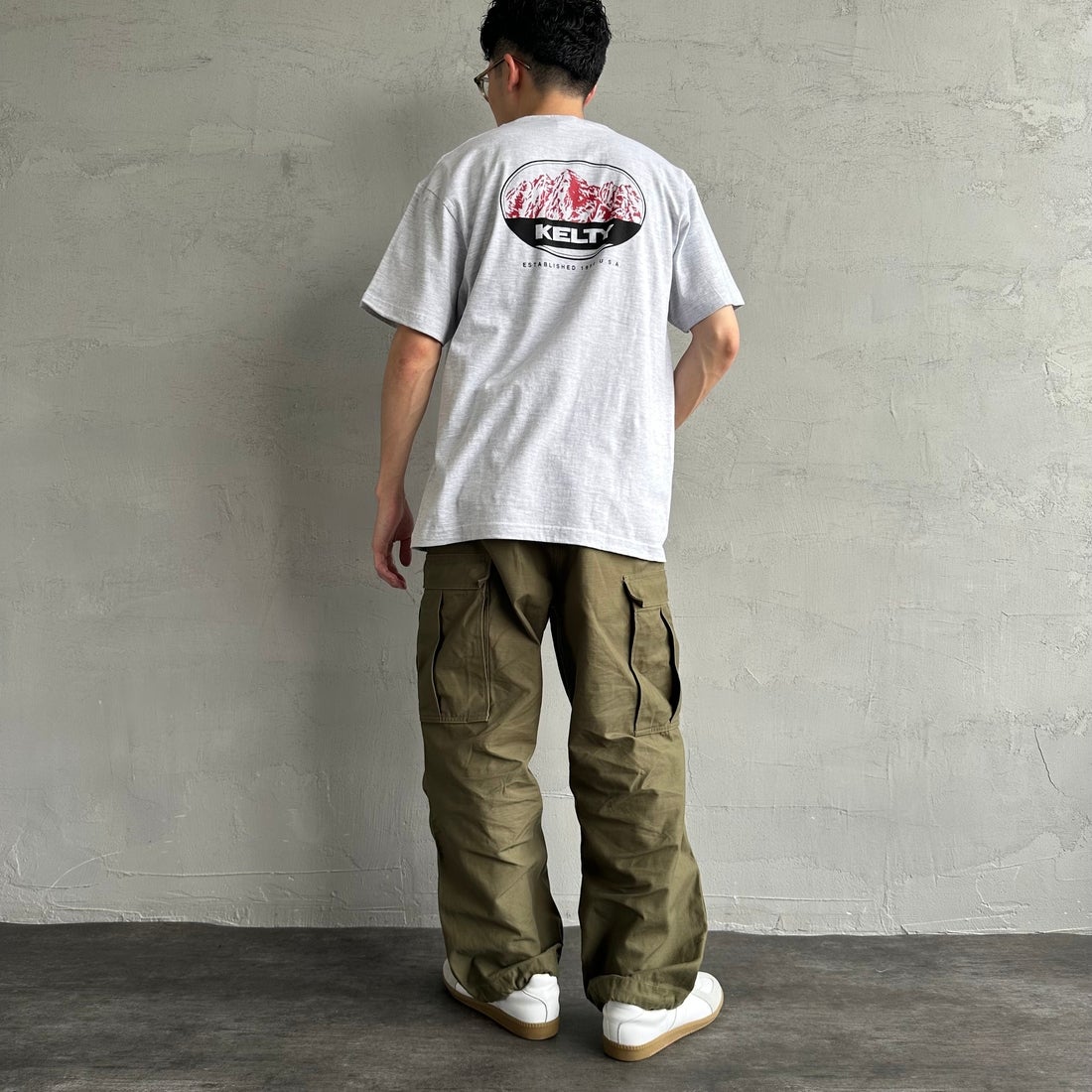 KELTY [ケルティ] 別注 バックプリントTシャツ [KE252W30IN04-JF] ｱｯｼｭ &&モデル身長：168cm 着用サイズ：M&&