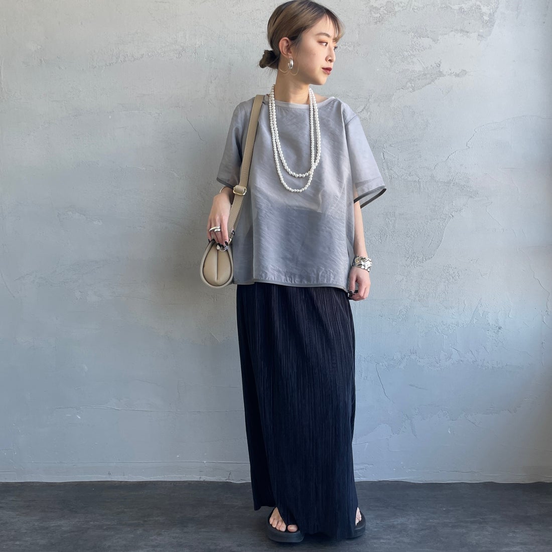 nenom [ネノム] 重ね着風 オーガンジーレイヤードシアーTシャツ [NE25112016] 07 GRAY &&モデル身長：150cm 着用サイズ：F&&