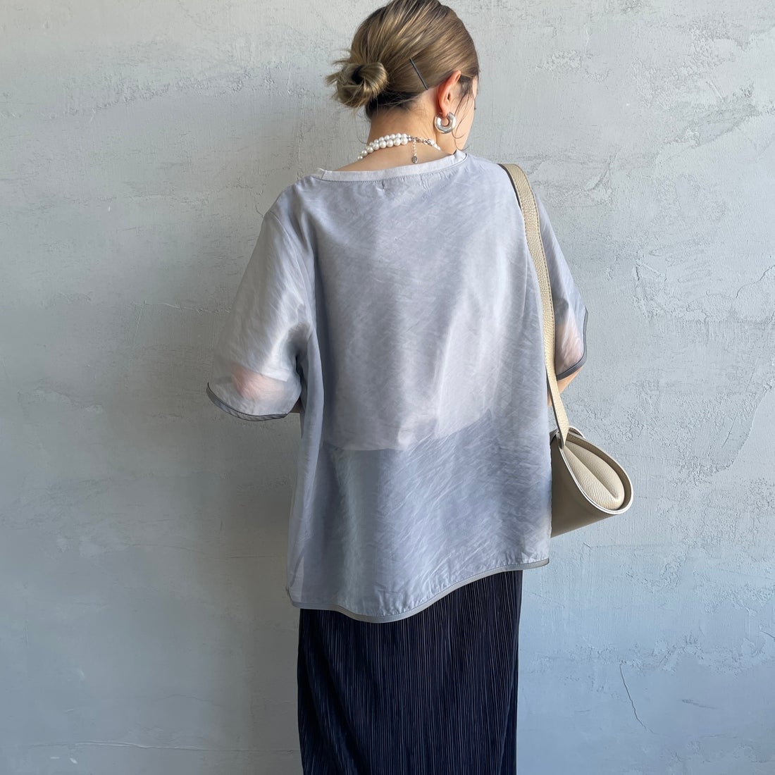 nenom [ネノム] 重ね着風 オーガンジーレイヤードシアーTシャツ [NE25112016] 07 GRAY &&モデル身長：150cm 着用サイズ：F&&