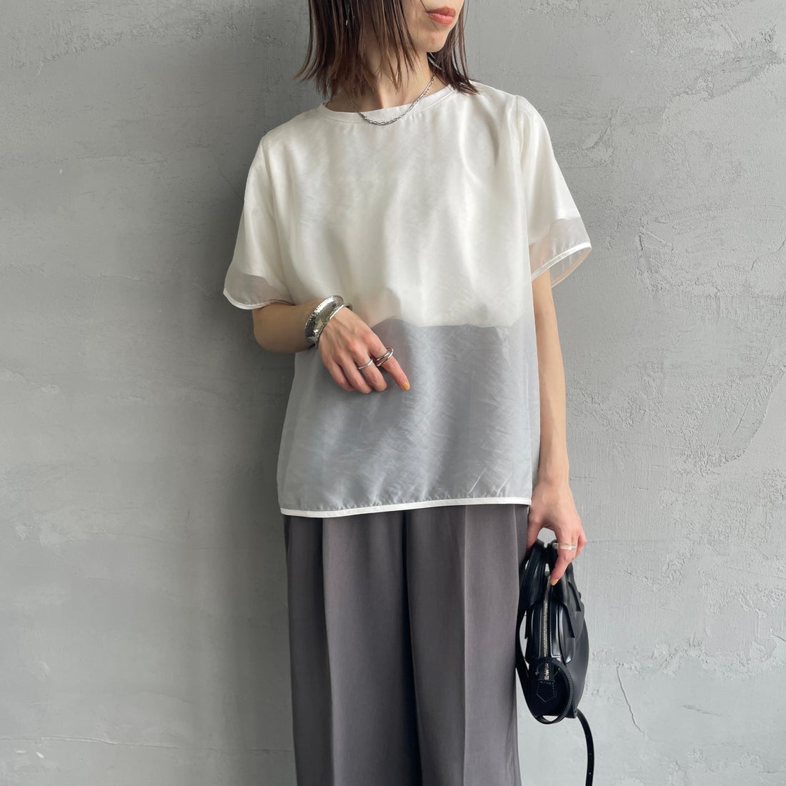 nenom [ネノム] 重ね着風 オーガンジーレイヤードシアーTシャツ [NE25112016] 02 OFF &&モデル身長：158cm 着用サイズ：F&&