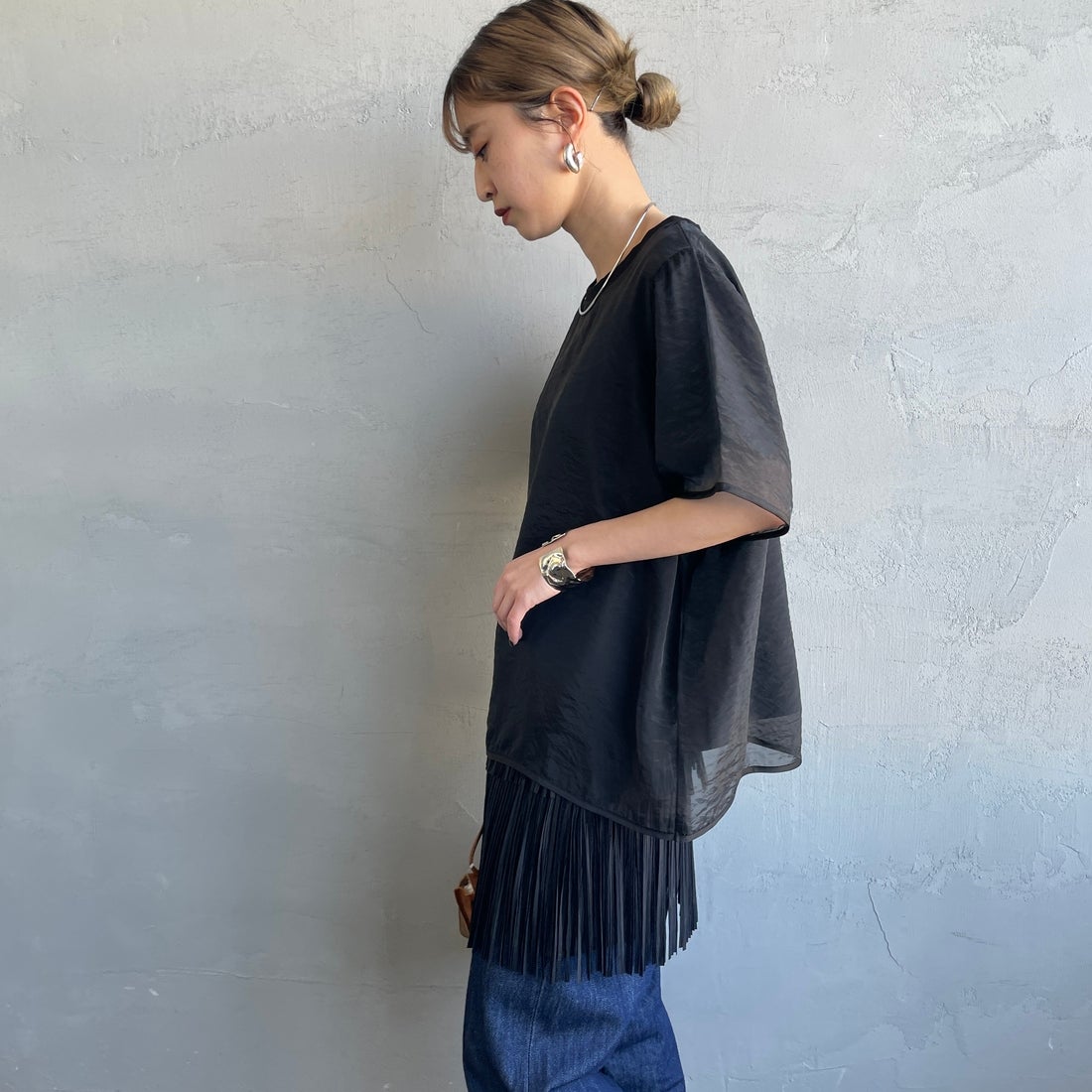 nenom [ネノム] 重ね着風 オーガンジーレイヤードシアーTシャツ [NE25112016] 09 BLACK &&モデル身長：150cm 着用サイズ：F&&