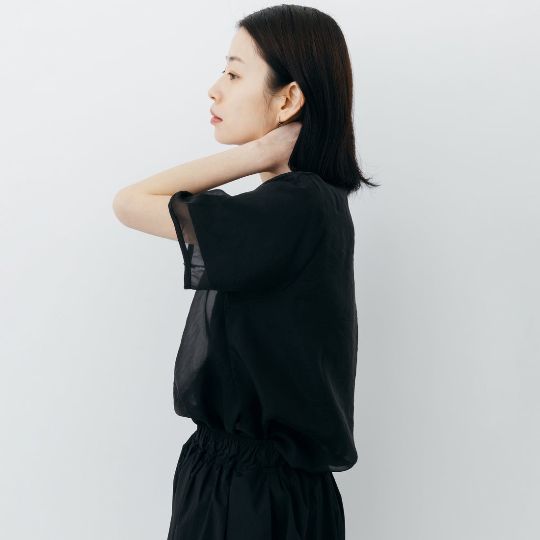 nenom [ネノム] 重ね着風 オーガンジーレイヤードシアーTシャツ [NE25112016] 09 BLACK