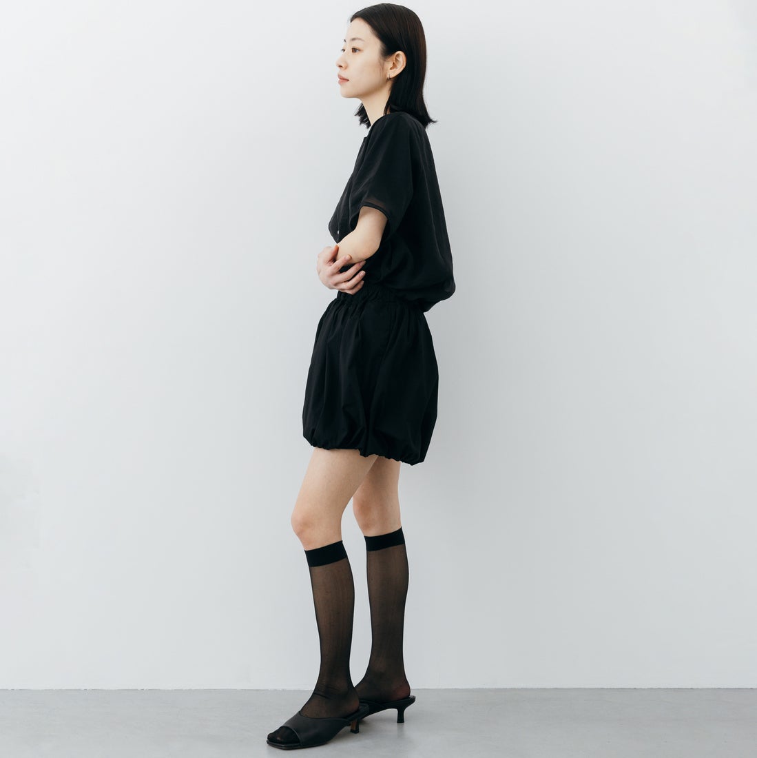 nenom [ネノム] 重ね着風 オーガンジーレイヤードシアーTシャツ [NE25112016] 09 BLACK