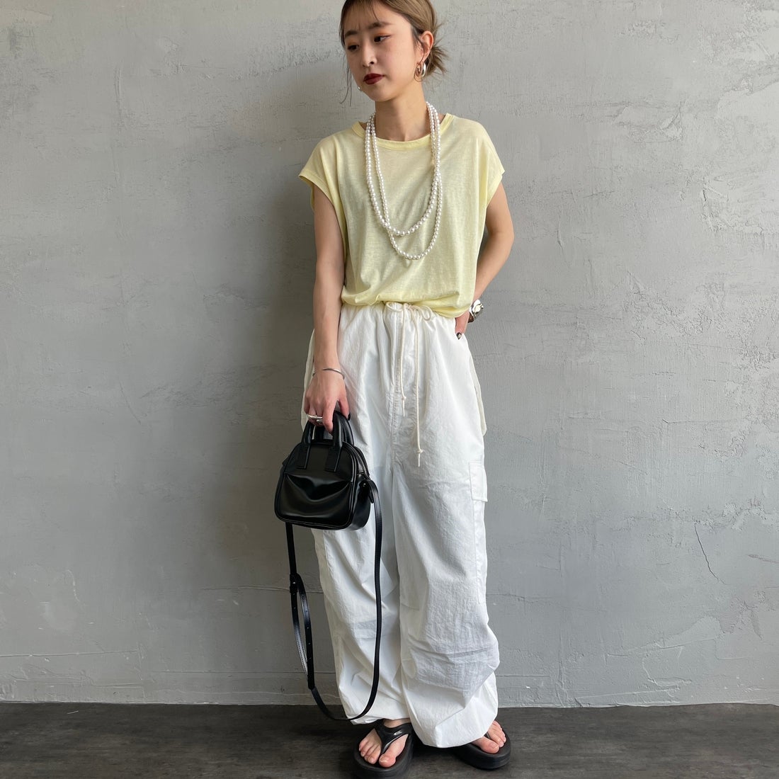 me. [ミードット] 別注 配色ステッチノースリーブカットソー [ME-25200-JF] CITRUS &&モデル身長：150cm 着用サイズ：F&&