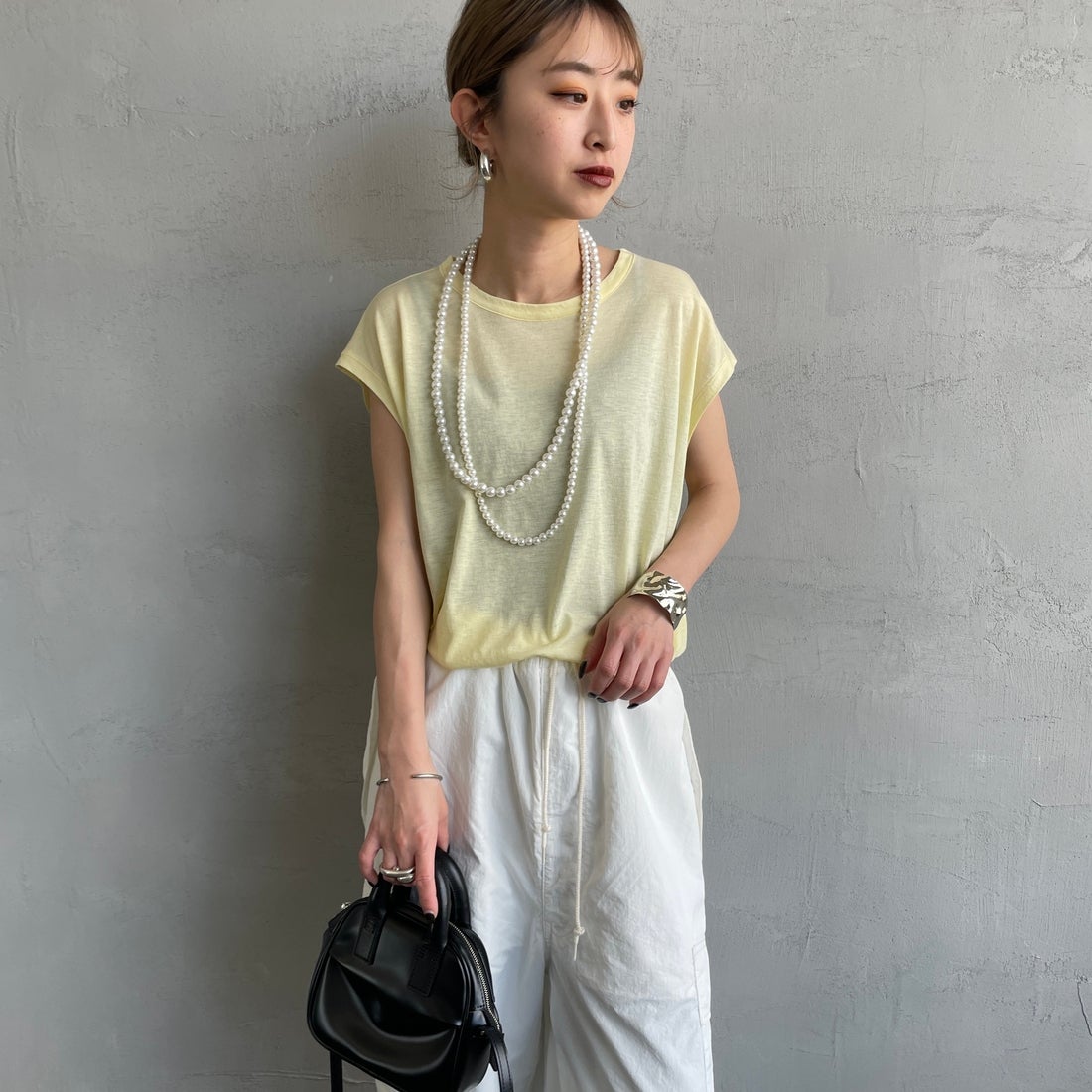 me. [ミードット] 別注 配色ステッチノースリーブカットソー [ME-25200-JF] CITRUS &&モデル身長：150cm 着用サイズ：F&&